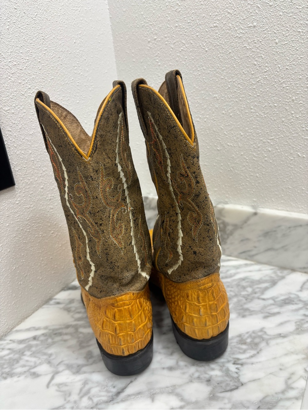 Cowboy boots - Picture 3 of 5
